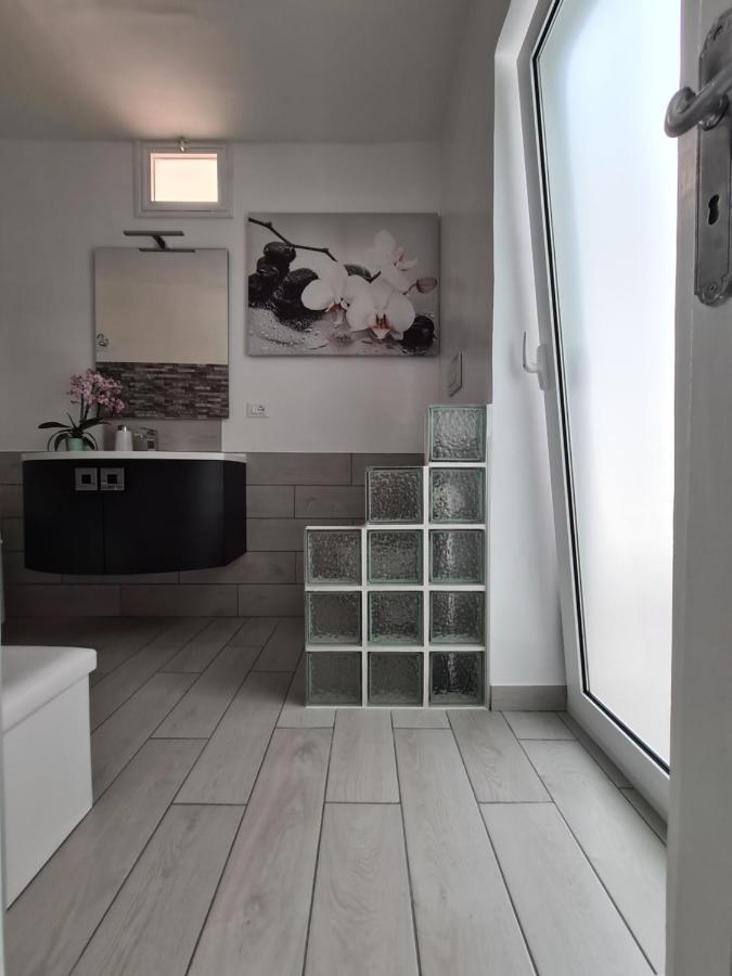 Bed & Breakfast Dimora Felice 오스투니 외부 사진