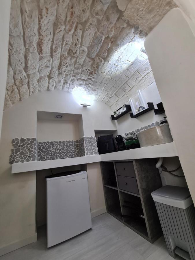 Bed & Breakfast Dimora Felice 오스투니 외부 사진