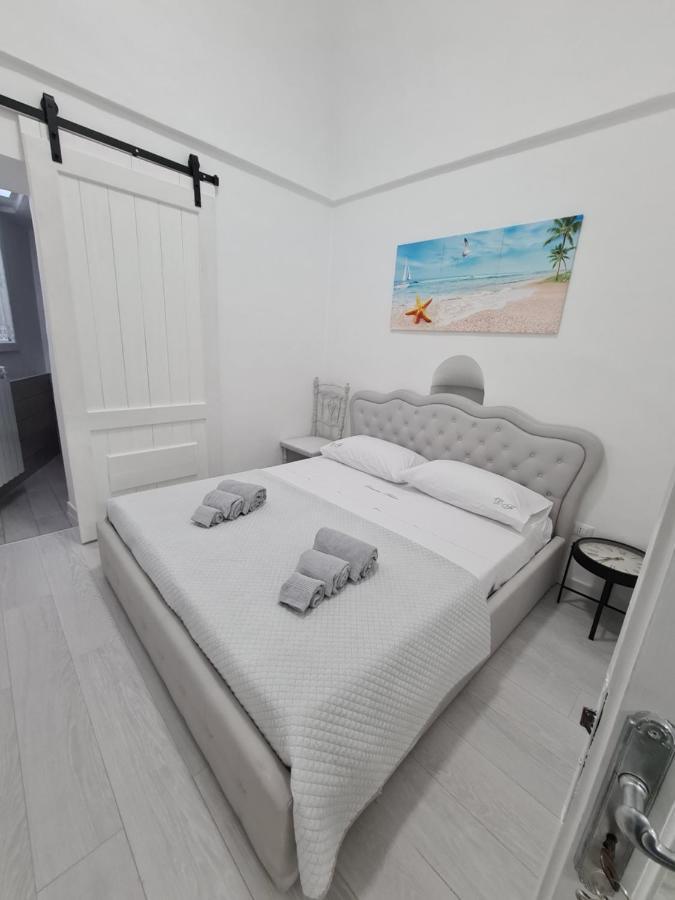Bed & Breakfast Dimora Felice 오스투니 외부 사진
