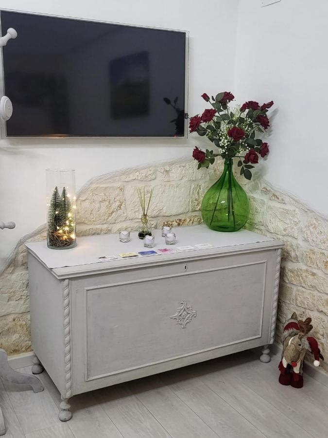 Bed & Breakfast Dimora Felice 오스투니 외부 사진