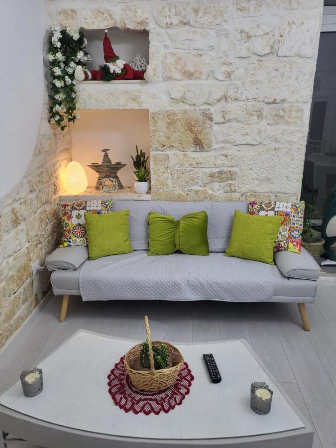 Bed & Breakfast Dimora Felice 오스투니 외부 사진