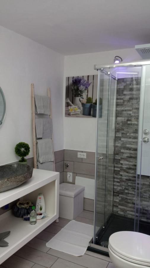 Bed & Breakfast Dimora Felice 오스투니 외부 사진