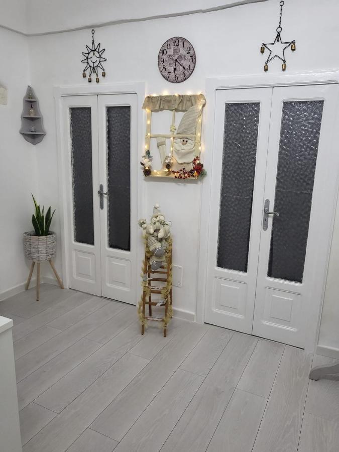 Bed & Breakfast Dimora Felice 오스투니 외부 사진